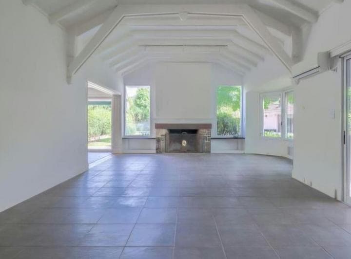 Venta Casa C/ Amplio Jardin B/santa Rita, S. Isidr0 - 3