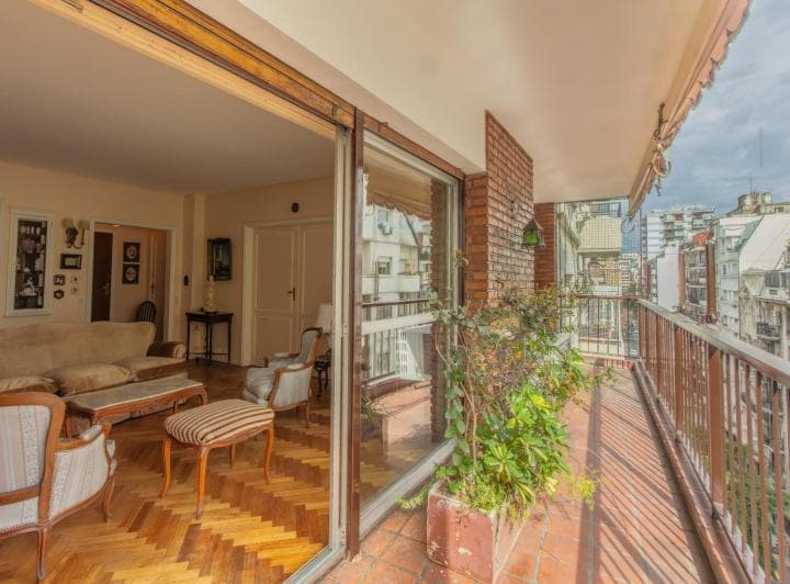 Venta • Recoleta • 4 Ambientes • 2 Cocheras Fijas - 4