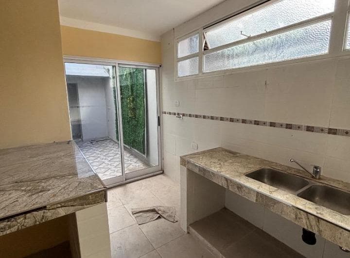PH Tipo Casa de 4 Ambientes con Terraza Propia en Venta - 3