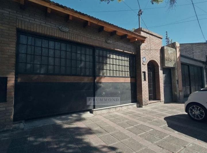 Casa en Venta - Quinta Sección, Ciudad de Mendoza - 2