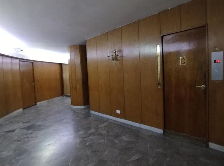 Departamento 2 Dorm., Balcon Corrido y Excelente Living, Baulera y Cochera - 4
