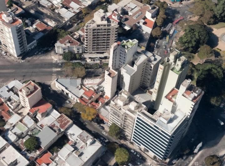 Local en Alquiler - 1 Baño - 384 m - La Plata - 3