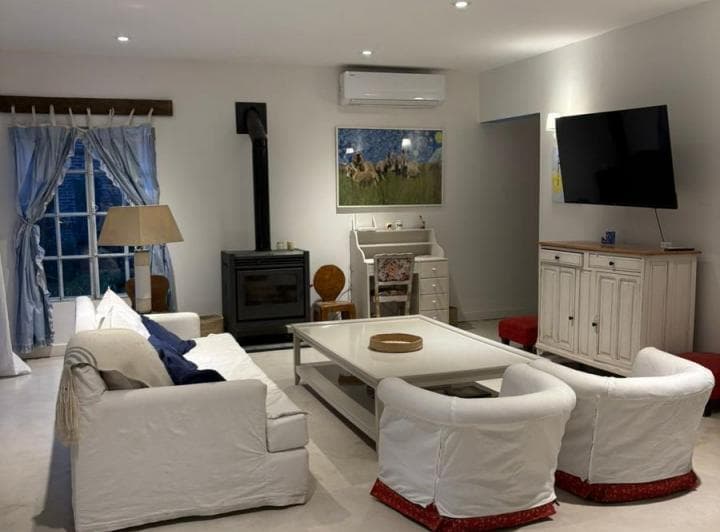 Casa en Venta en La Emilia, Pilar. Piscina y 3 Dorm.. - 2