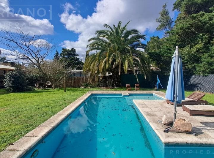Venta. Casa 5 Amb con Pileta. Wood Frame. Lote 1000 m². Barrio Parque Exaltación - 3