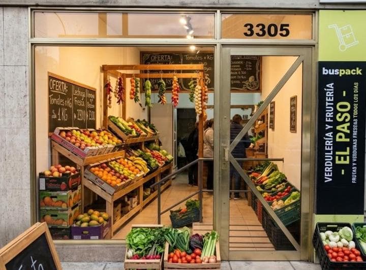 Local Comercial - Av Balbin - Saavedra - con Patio - 2