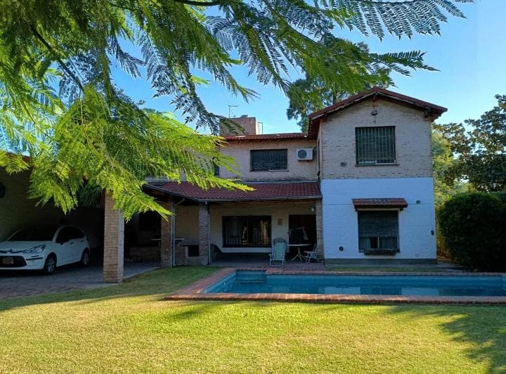 Apto Credito - Barrio Bello Horizonte - 17x44 m - Pileta. - 3