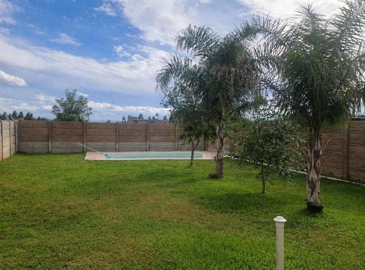 Venta Casa 2 Dorm. Cochera, Pileta Ibarlucea - 4