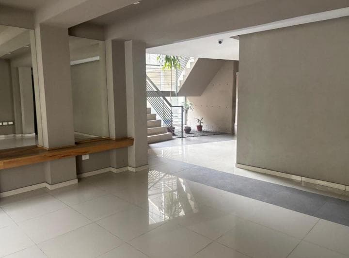 Departamento en Venta de 95 m² en Victoria con Amplio Balcon con Pileta Propio - 4