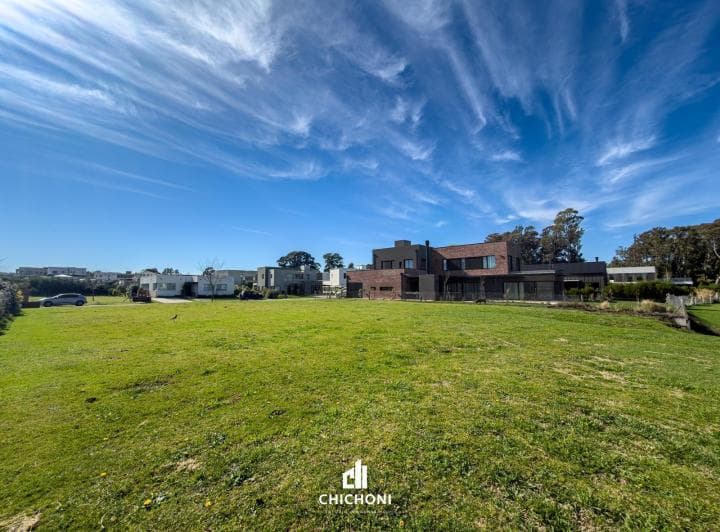 Venta - Lote 247 con Vista Al Lago - Barrio Privado Rumencó Joven - 5