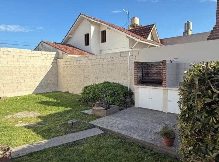 Casa en Venta - 2 Dorm. 1 Baño - 200 m - Mar del Plata - 5