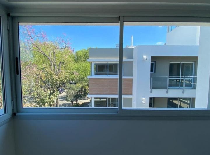 Venta Departamentos Dos Ambientes con Cochera en Construcción en Banfield Este - 3