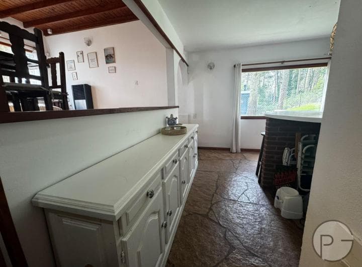 Casa en Venta de 4 Ambientes en Carilo, con Posibilidad de Financiación - 3