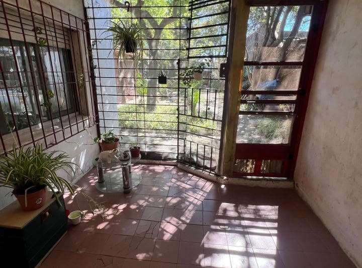 Casa 3 Ambientes con Jardín y Cochera — Quilmes Oeste — Venta Directa Dueño - 4
