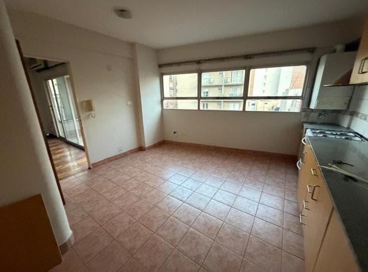 Venta Caballito 4 Ambientes con Cochera y Balcon - 4