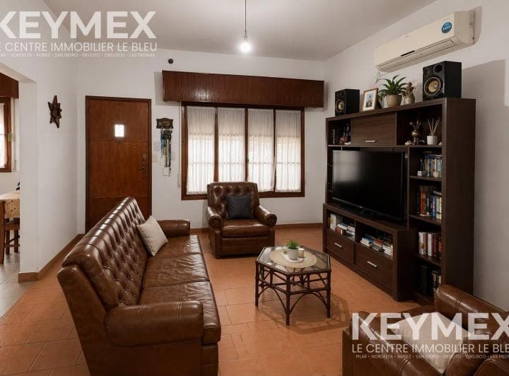 Venta Casa 4 Ambientes con Quincho y Terraza en El Palomar, Moron - 2