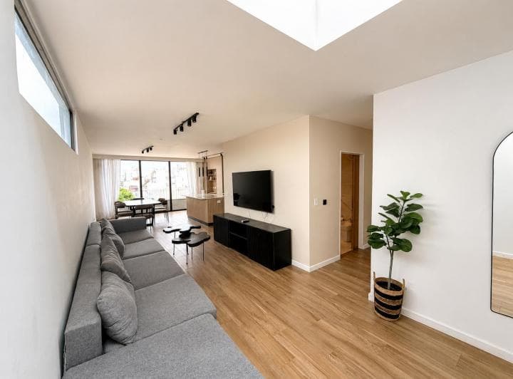 Alquiler y Venta - 4 Ambientes C/ Cochera Doble - Terraza Propia - Live Devoto - Llavallol 3762 - 3