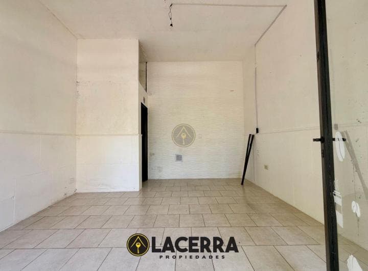 Oportunidad Alquiler Local Comercial Frente a La Estacion de Saavedra - 5