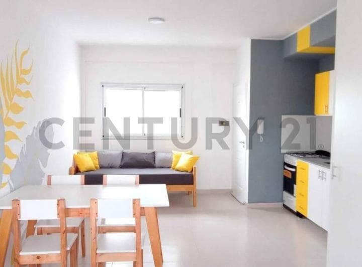 Departamento Monoambiente con Cochera. Calle 35 Entre 6 y 7. - 2