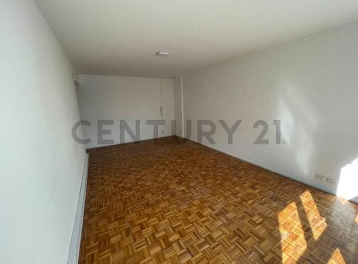 Alquiler 3 Ambientes Luminoso Al Frente | Apto Profesional y Comercial | Arenale - 2