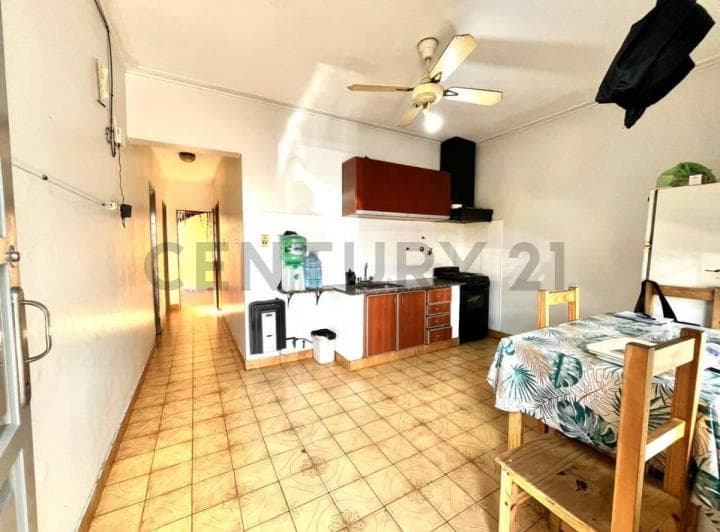 PH Al Frente en Venta – Excelente Estado – Apto Banco - 2