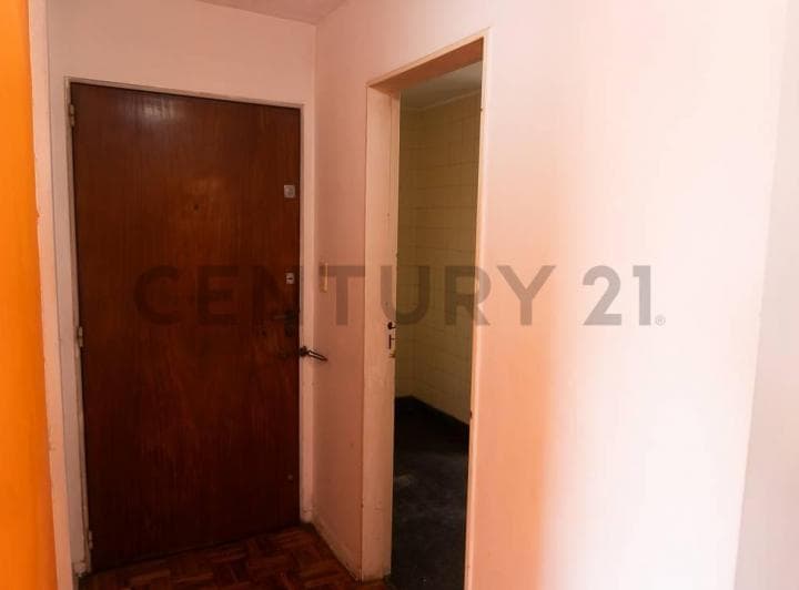 Venta Depto 2 Ambientes 8vo Piso - Sarandi - 5
