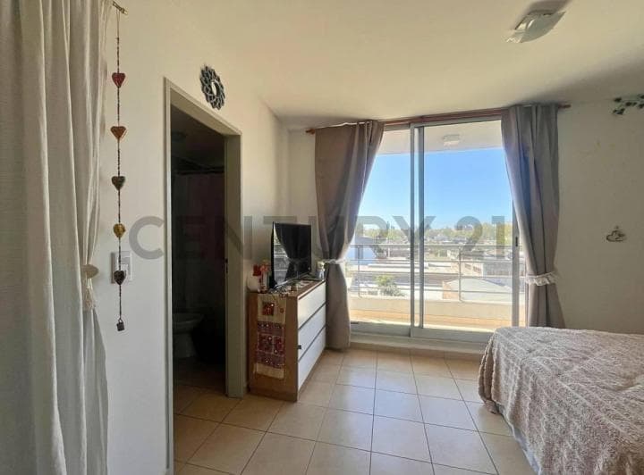 Venta Monoambiente Amoblado con Balcón Al Frente en Cinco Esquinas, Rosario - 5