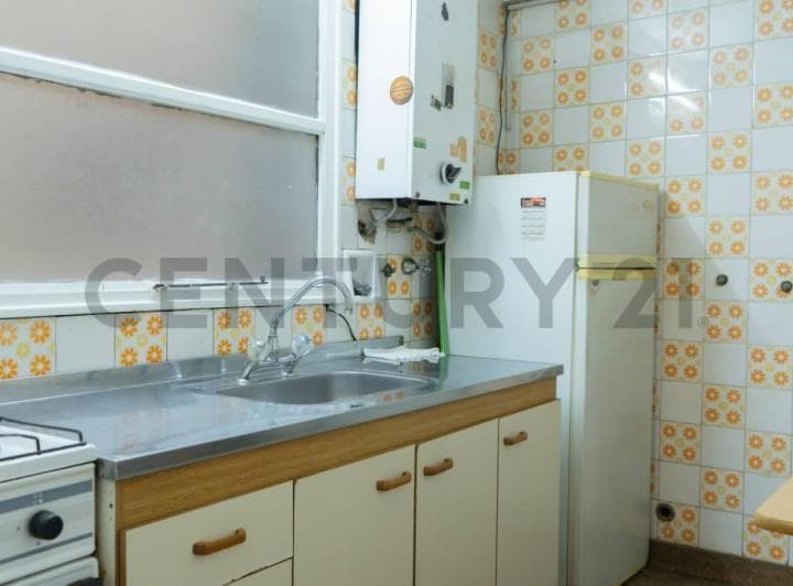 Departamento de 2 Ambientes en Almagro – Excelente Oportunidad Para Renovar - 2
