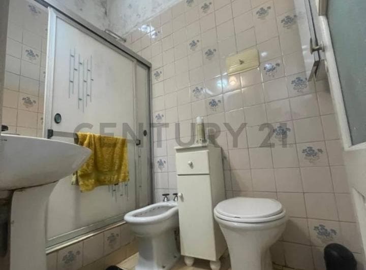 2 Ambientes con Patio Propio y Pulmón Verde – Caballito - 5