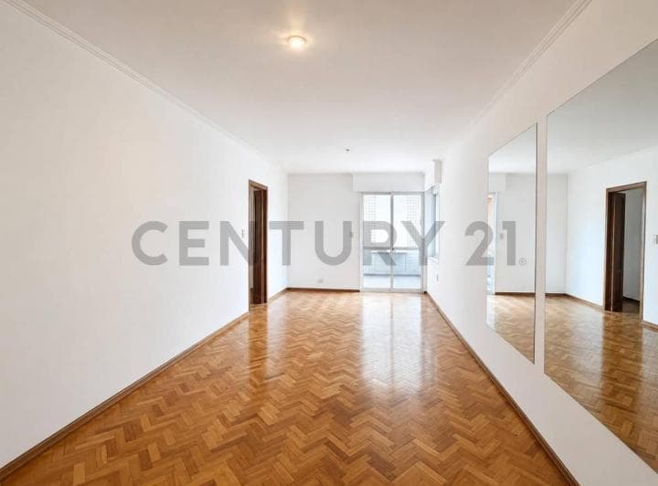 Venta Depto 3 Ambientes en Piso Alto C/ Dependencia, Cochera y Vistas Verdes - 2
