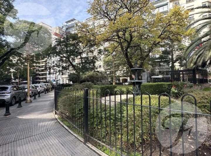 Oportunidad Única - Depósito de 600 m² Departamento en Santa Fe y Montevideo a Solo U$s 650/m² - 2