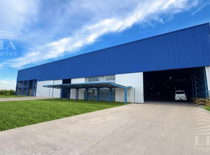 Depósito de 4700 m² - 2
