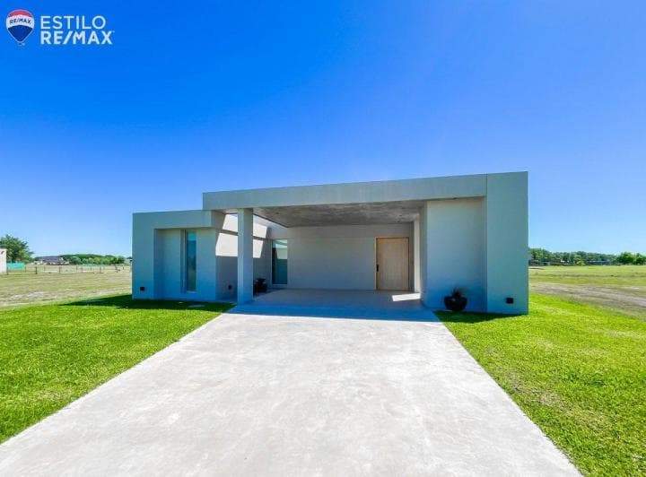 Casa en Haras del Sur III Barrio Palmeras C/pileta - 2