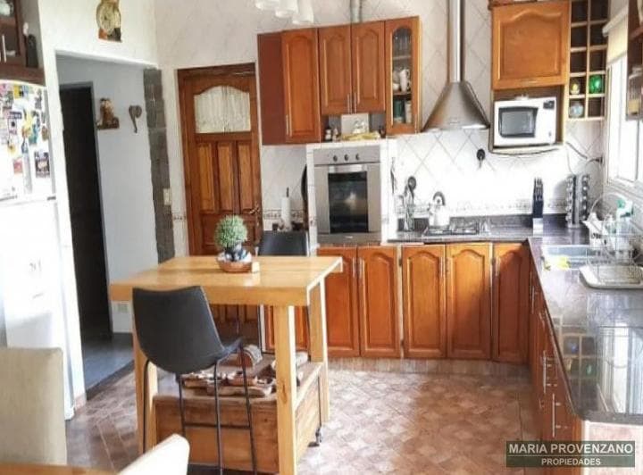 Venta Casa de 4 Ambientes en Villa Udaondo - 2