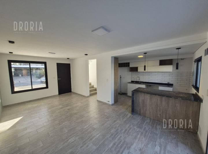 Dúplex Prados de Manantiales - Terreno 150 m², Impecable! - 3