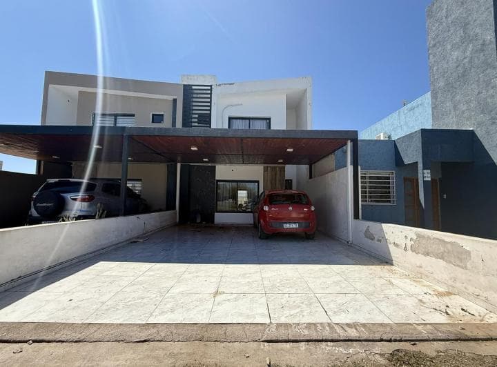 Duplex 3 Dor en Docta Sobre Av Principal, a m de La Guardia - 2
