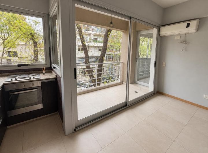 Excelente Departamento 2 Ambientes Al Frente con Balcón en Complejo con Amenities. - 3