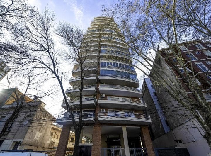 Bartolome Mitre 3900, Departamento 4 Ambientes, Torre de Categoría, Piso Alto Almagro - 2