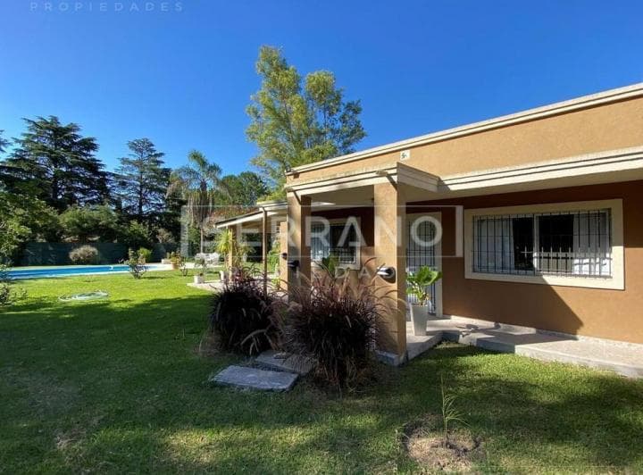 Casa en Venta. 3 Dorm. y Pileta. Parque Jularo. Exaltacion de La Cruz. - 2