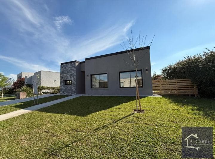 Casa en Venta en San Ramiro - 3