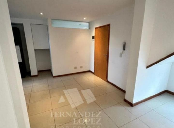 Impecable Departamento 3 Ambientes en Primer Piso Al Frente. - 2