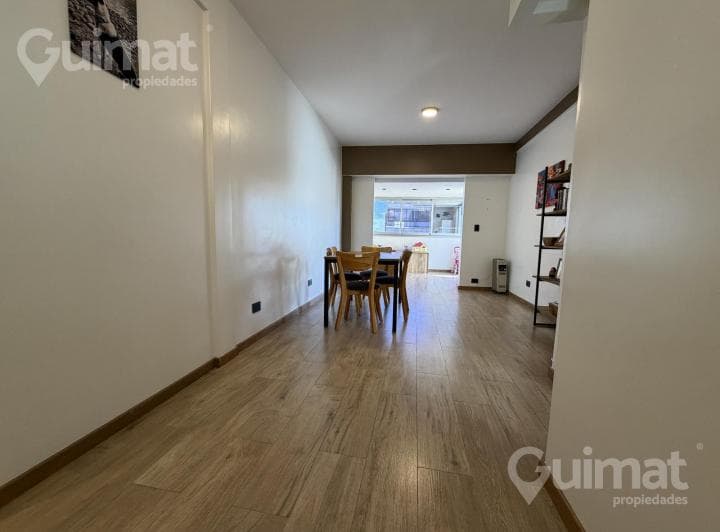 Depto 2 Amb, Piso Alto con Vista Abierta, Gran Luminosidad y Orientación Norte - Av Cordoba Al 600 - 3