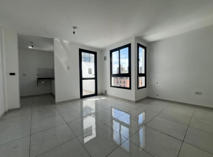 Departamento en Venta - 2 Dorm. - 2 Baños - Alberdi - Avellaneda 459 - 4