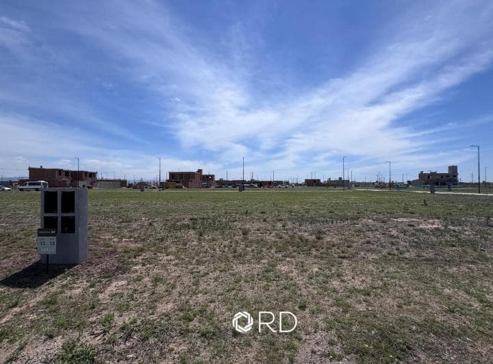 Lote en Venta | Abras de Manantiales | 250 m² Residencial | Fondo Norte y Ubicación Central - 3