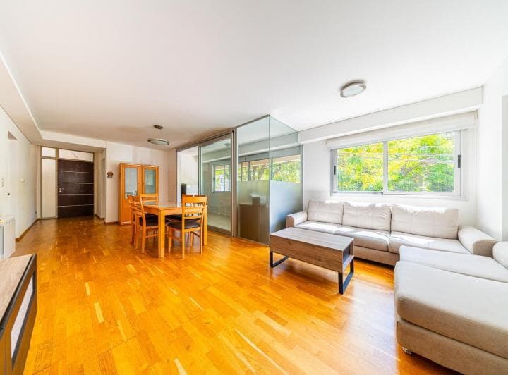 Piso Exclusivo de 2 Dorm. con Cochera Apto Credito - 2