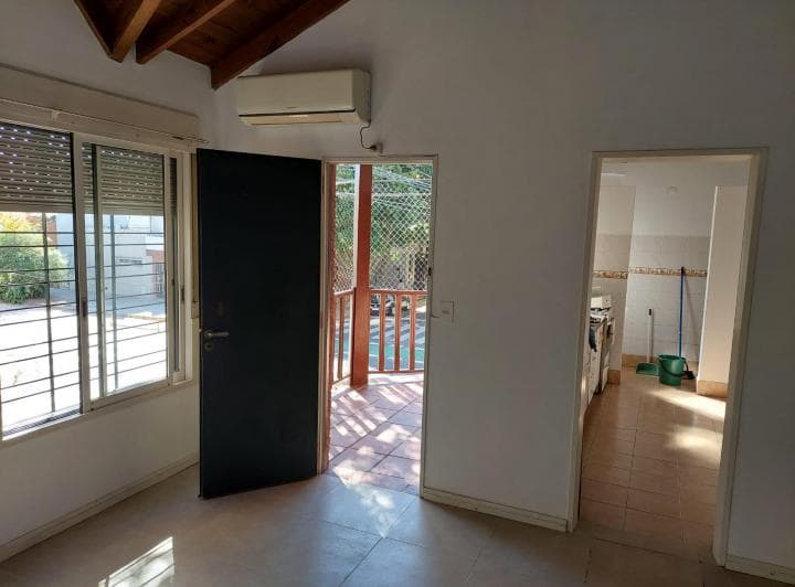 PH 3 Ambientes Amplios por Escalera Sin Expensas Impecable! - 3