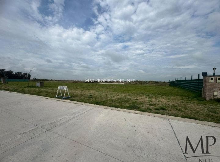 Venta Terreno / Lote a La Laguna en El Principado Canning - 5