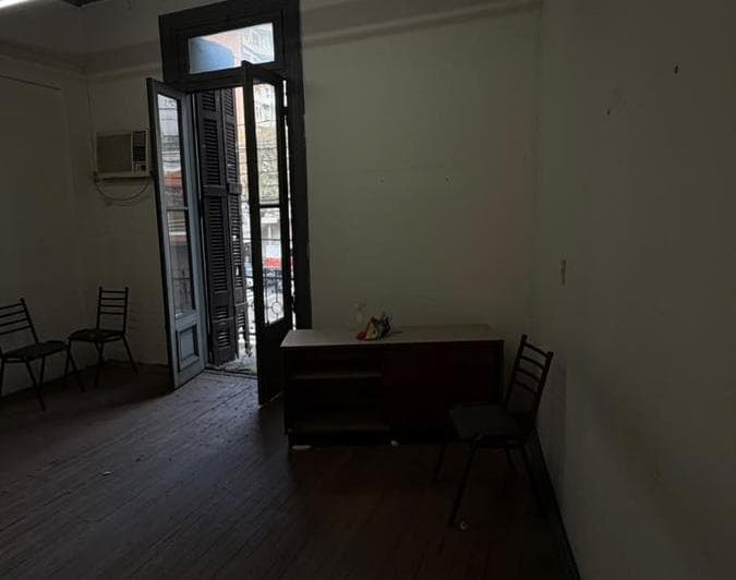 PH 5 Ambientes en Alquiler Primer Piso por Escalera Sin Expensas Zona Comercial Excelente Ubicacion - 2