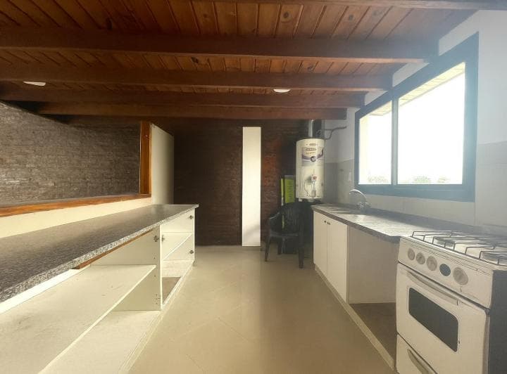 PH en Venta Tríplex Frente Al Parque Sarmiento | Terraza de 20 m² con Vista Abierta - 4