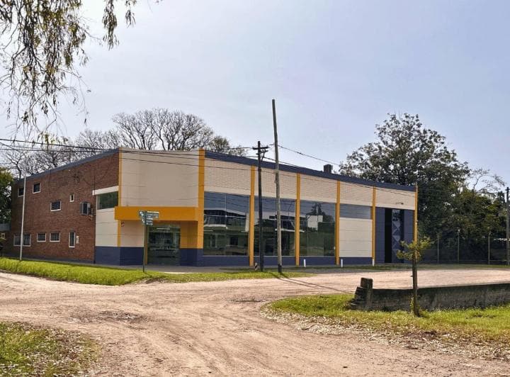 Alquiler de Salón Sobre Ruta 11 Reconquista - 2
