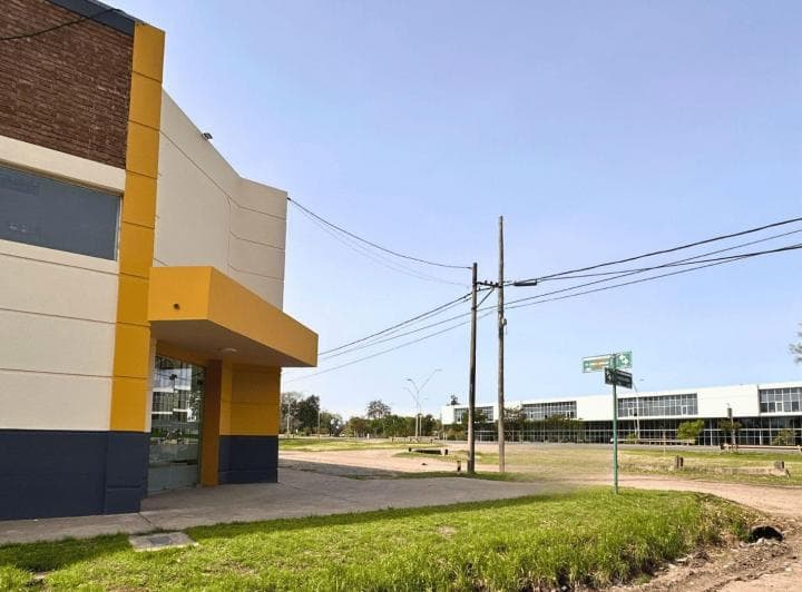 Alquiler de Salón Sobre Ruta 11 Reconquista - 4